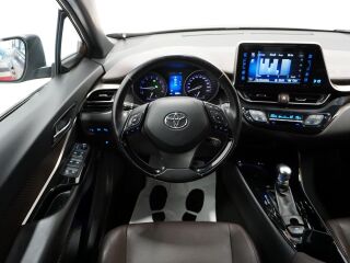 Toyota C-HR Luxury 1.2 85кВ