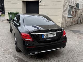 Mercedes-Benz E 220 AMG pakett 4 Matic 2.0 R4 143kW