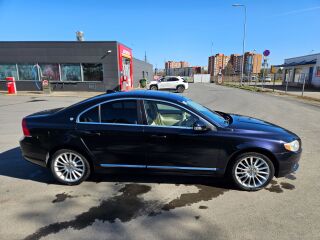 Volvo S80 2.4 D5 136кВ