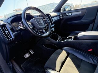Volvo XC40 R Design 1.5 155кВ