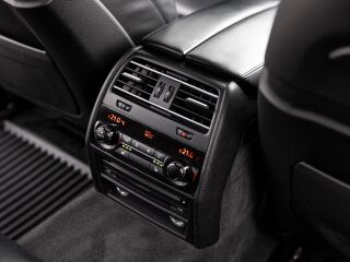 BMW 740 M-pakett 3.0 230кВ