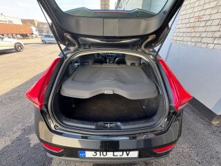 Volvo V40 2.0 110кВ