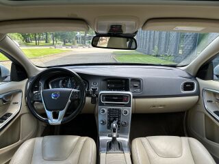 Volvo V60 2.4 R5 D6 158кВ