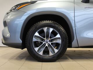 Toyota Highlander Luxury AWD 2.5 140kW