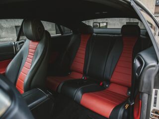 Mercedes-Benz E 220 COUPE 4 MATIC 9G AMG NIGHT PACKAGE 2.0 143kW