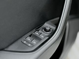 Skoda Superb 1.5 110кВ