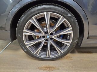 BMW X7 M50D 3.0 294kW