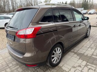 Ford Grand C-Max Titanium 1.5 88kW