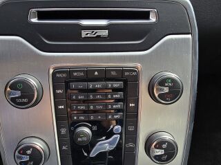 Volvo V70 Inscription 2.4 R5 158kW