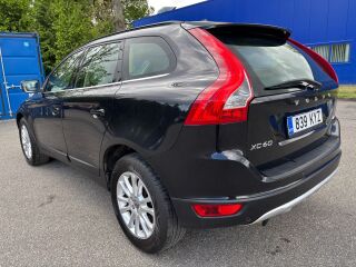 Volvo XC60 Momentum 2.0 R5 D3 100kW