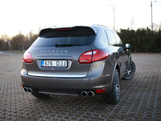 Porsche Cayenne S 4.8 V8 294кВ