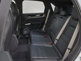 Porsche Cayenne Turbo E-Hybrid 4.0 544kW