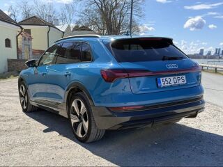 Audi e-tron 300 kW 158kW