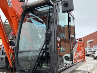Hitachi ZX210LC-7 Engcon 128kW