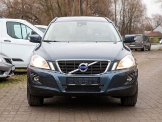 Volvo XC60 D4 Momentum AWD 2.4 120kW