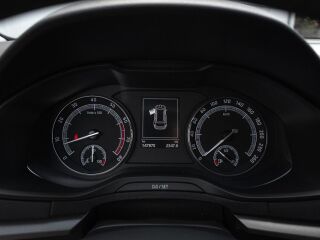 Skoda Karoq 1.5 110кВ