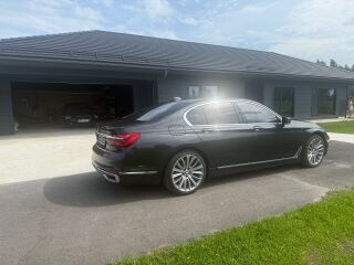 BMW 740 XDrive 3.0 235кВ