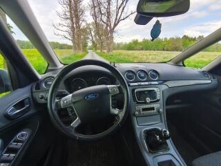 Ford Galaxy Ghia 2.0 103кВ