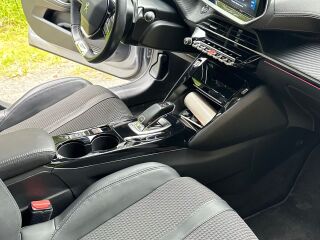 Peugeot 208 1.2 74kW