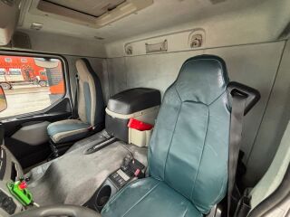 Volvo FE 320 6x2*4 240kW