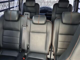 Land Rover Defender LXV 2.2 90kW