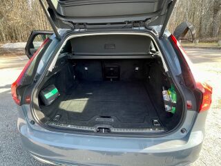 Volvo V90 awd-recharge T6 twin engine plug in hybrid 250kW
