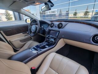 Jaguar XJ Premium Luxury 3.0 202kW