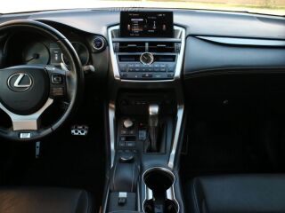Lexus NX 300h F-Sport 2.5 114kW