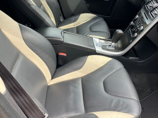 Volvo XC60 R-Design 2.4 D 120kW