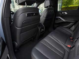BMW X6 xDrive30d M-Sportpakett Facelift 3.0 210кВ