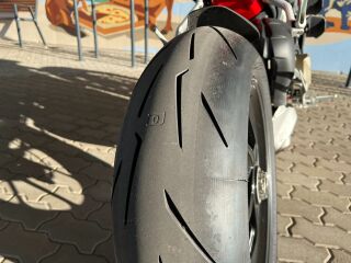 Ducati Streetfighter V4 V4 153kW