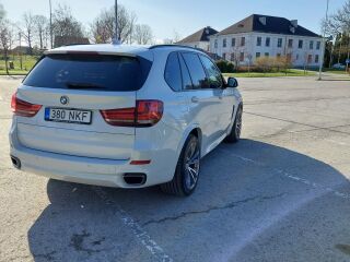 BMW X5 xDrive40d M-Sportpakett 3.0 N57Z 230кВ