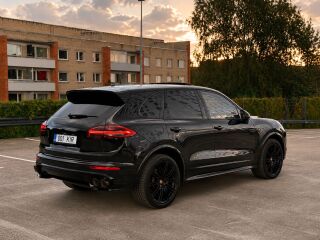 Porsche Cayenne FACELIFT SPORT DESIGN PACKAGE 3.0 D 176кВ