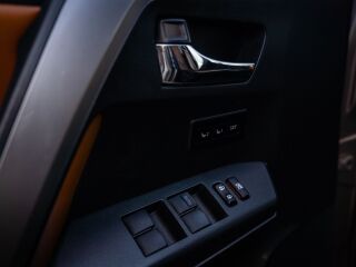 Toyota RAV4 Premium 2.5 114кВ