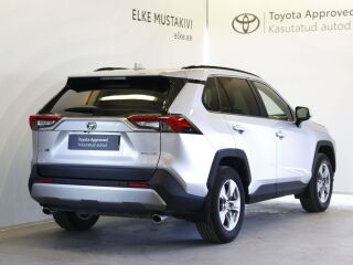 Toyota RAV4 Luxury Comfort Pakett 131kW