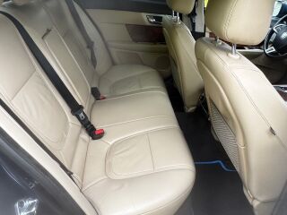 Jaguar XF 2.2 140kW