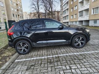 Volvo XC40 1.5 T2 95кВ