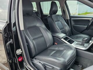Volvo XC70 Summum Onyx Black 2.0 D4 133kW