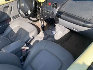 Volkswagen New Beetle 2.0 85kW