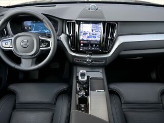 Volvo XC60 AWD 4C B&W LUXURY+ BLACK EDITION INTELLI PRO 2.0 T6 Plug-in LONG RANGE 293kW