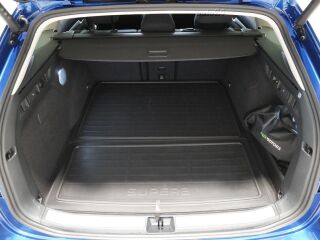 Skoda Superb COMBI SELECTION PHEV 1.5 TSI 110kW