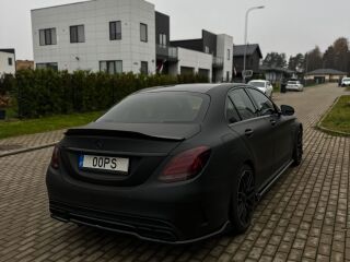 Mercedes-Benz C 63 AMG S s 4.0 V8 375kW