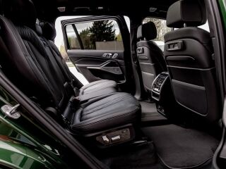 BMW X7 M50 Individual 4.4 V8 390kW