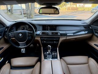 BMW ActiveHybrid 7 4.4 330kW