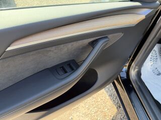 Tesla Model Y LONG RANGE DUAL MOTOR 4WD 378KW 153kW