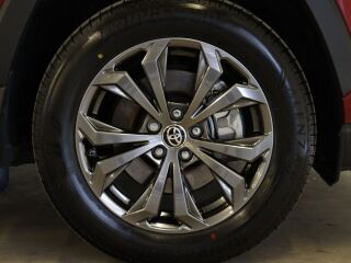Toyota RAV4 Luxury Limited 131кВ