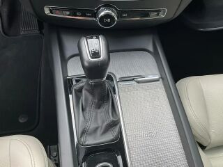 Volvo V60 INSCRIPTION 2.0 R4 D 140kW