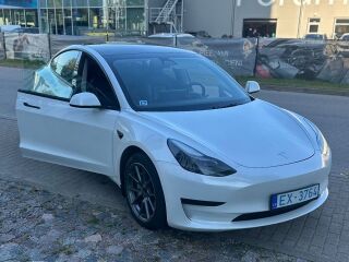 Tesla Model 3 SR+ 239kW