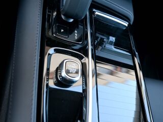 Volvo V90 AWD T6 H&K DARK PLUS INTELLI SAFE PRO 2.0 T6 LONG RANGE plug-in 293kW