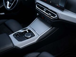 BMW 330 xDrive 2.0 215kW